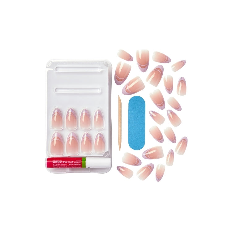 Voguish Fantasy – Rainy Night, set kunstnagels in zachte roze tint met bijbehorende lijm en accessoires.