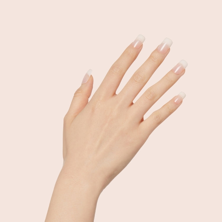 Acrylic French Nude Nails - Cashmere in een elegante nude tint met een klassieke Franse manicure look.