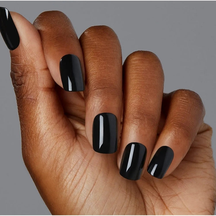 imPRESS Color - All Black, stijlvolle zwarte nagels in een glanzende afwerking, perfect voor een elegante look.