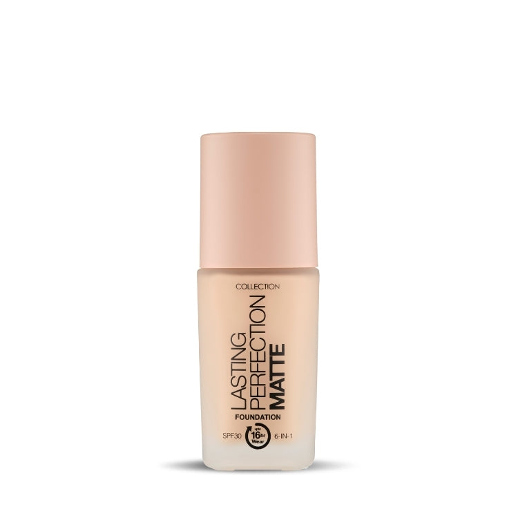 Lasting Perfection Matte Foundation in een lichte, matte fles met een zachte, roze dop. Ideaal voor een egale teint.