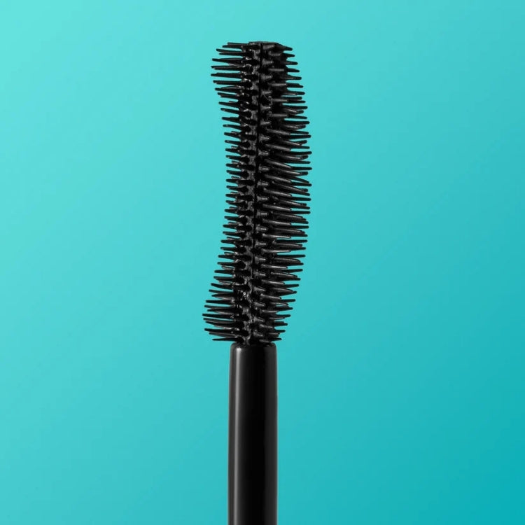 Eyes On Me - Curling Mascara Black met een gebogen borstel voor perfecte krul en volume, verpakt in een slanke zwarte huls.