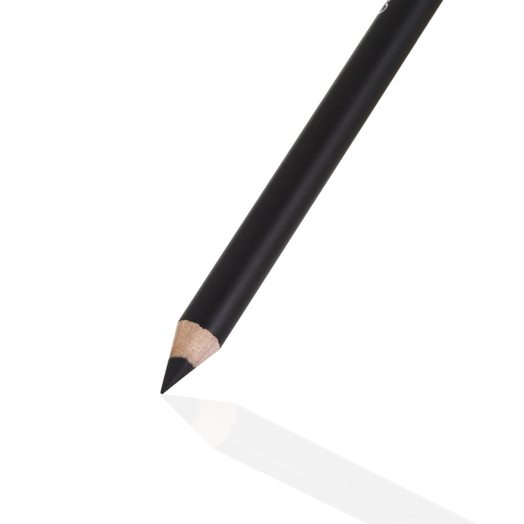 Kohl Eyeliner Precision Colour in zwart, slanke potloodvorm met een scherpe punt voor nauwkeurige applicatie.