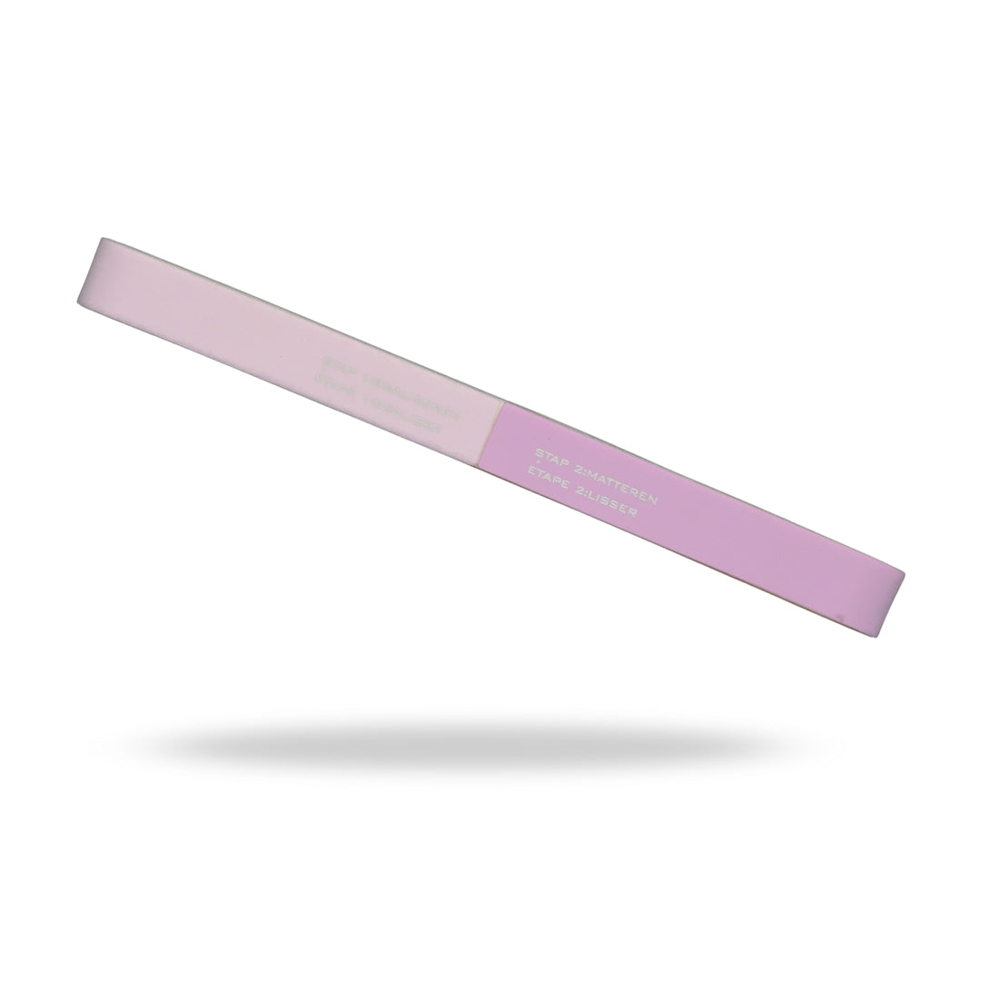 6-Way Nail Vijl van Impulss, een smalle, lichtpaarse vijl met een elegante verpakking voor veelzijdig nagelverzorging.